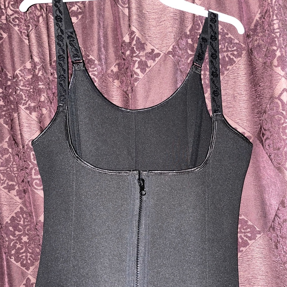Body shaper